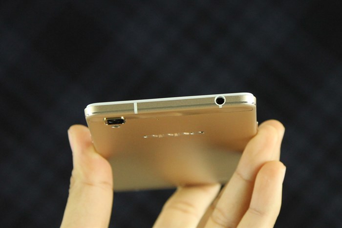 Điện thoại OPPO R7 Lite