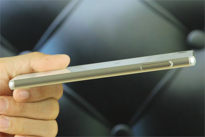 Điện thoại Sony Xperia Z3 Plus