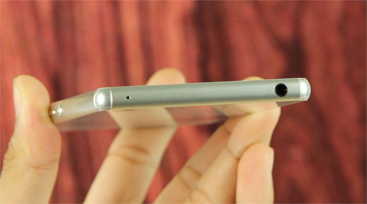 Điện thoại Sony Xperia Z3 Plus