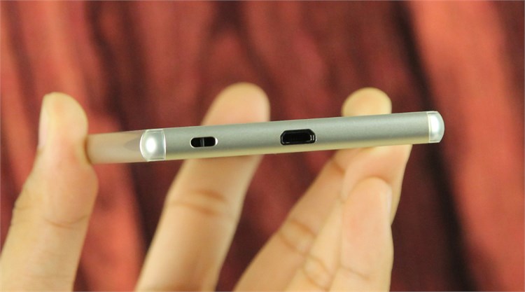 Điện thoại Sony Xperia Z3 Plus