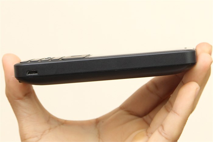 Điện thoại Philips E180 Màu Đen