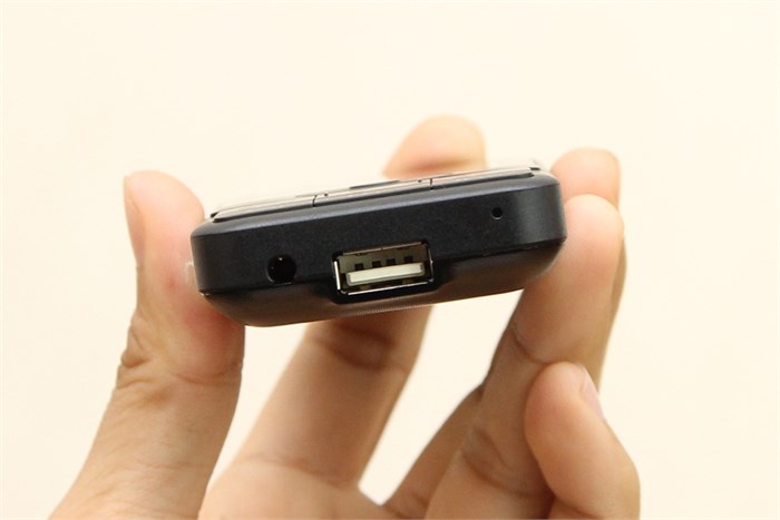 Điện thoại Philips E180 Màu Đen