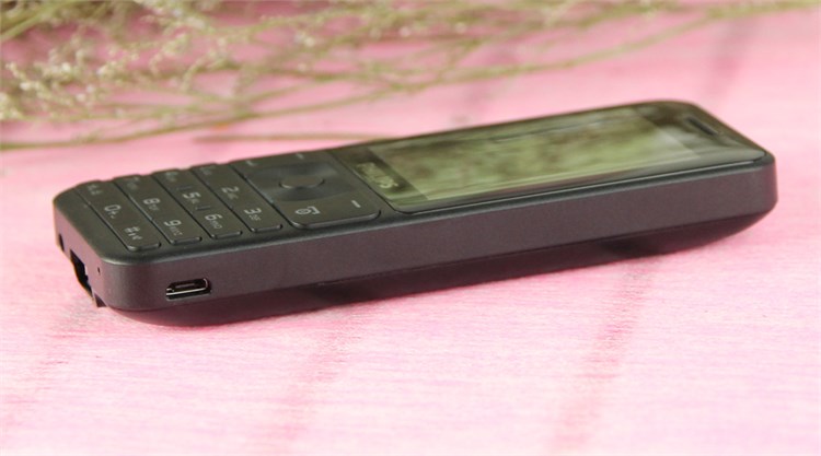 Điện thoại Philips E180 Màu Đen