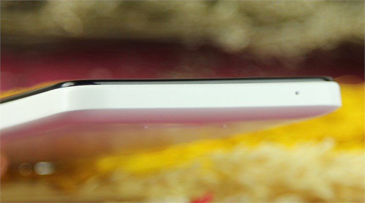 Điện thoại Wiko Rainbow