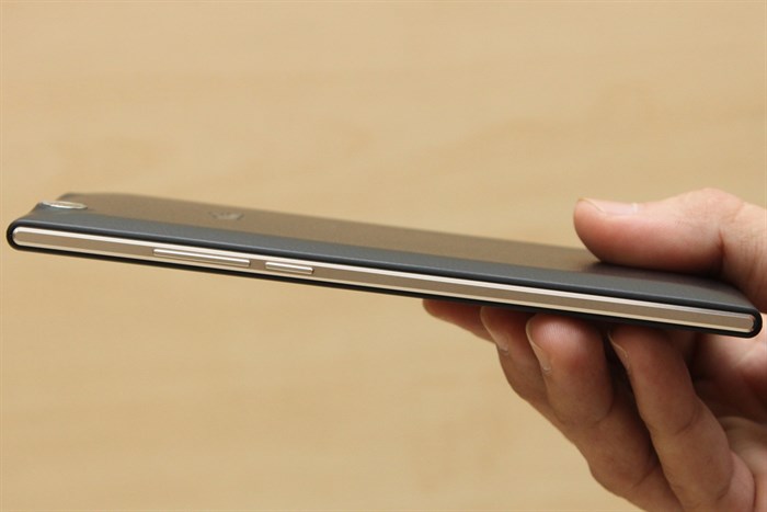 Điện thoại Wiko Ridge Fab 4G