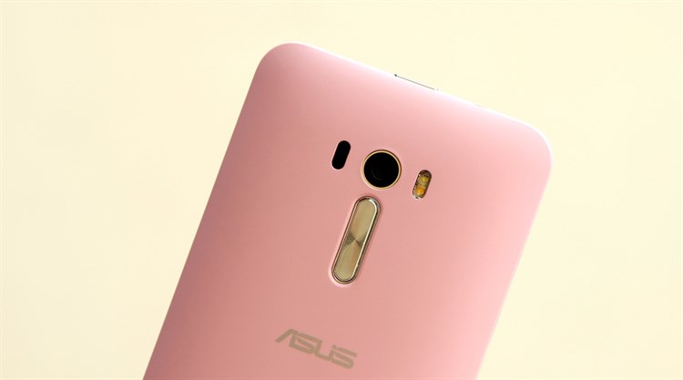 Điện thoại Asus Zenfone Selfie