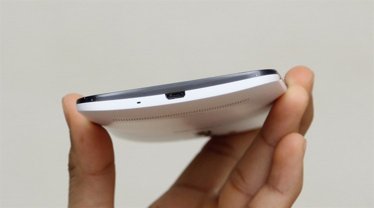 Điện thoại Asus Zenfone Selfie