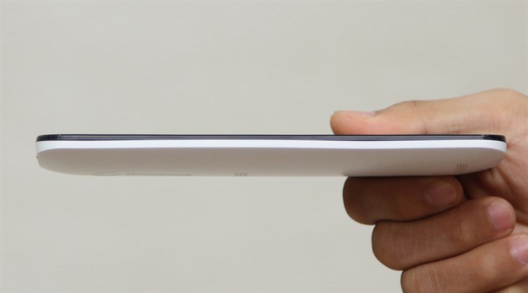 Điện thoại Asus Zenfone Selfie