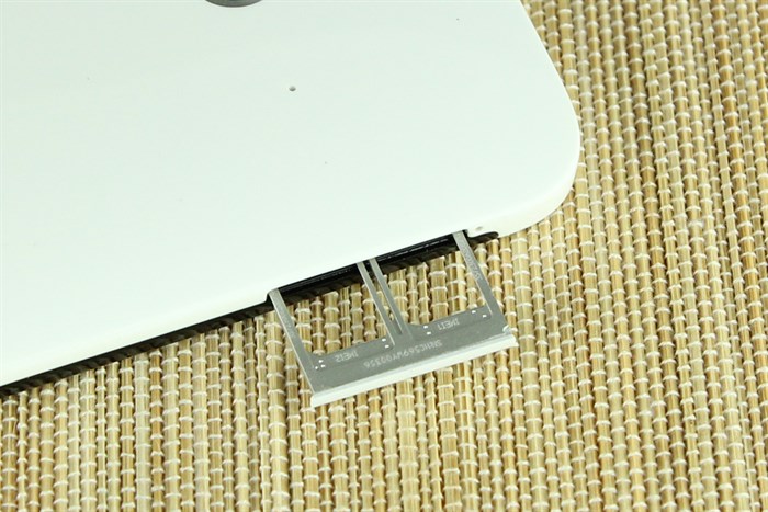 Điện thoại HTC One E8 Dual