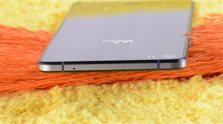 Điện thoại Wiko Highway Pure