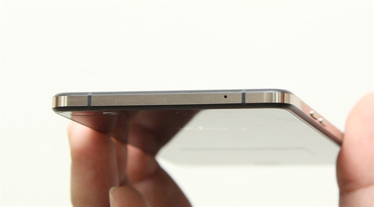 Điện thoại Wiko Highway Pure