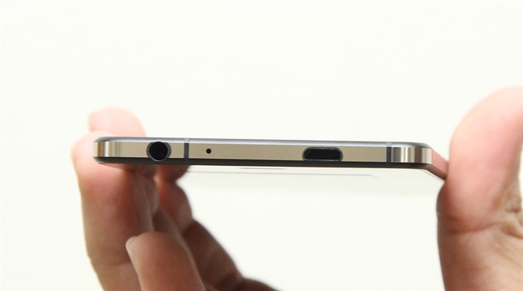 Điện thoại Wiko Highway Pure