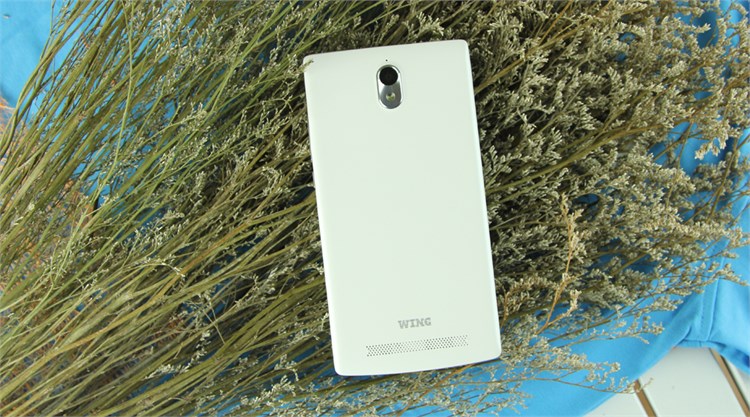 Điện thoại Wing Iris 55 Màu Trắng