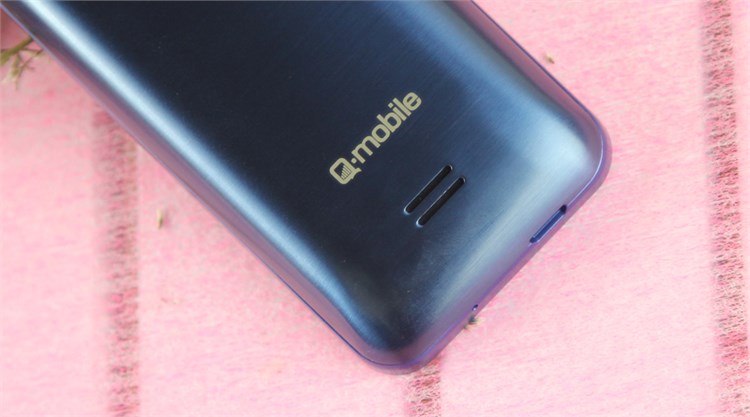 Điện thoại Q-Mobile Lim P01