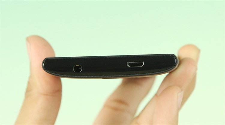 Điện thoại Philips S309 Màu Đen