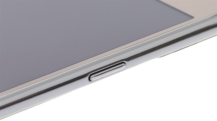 Điện thoại Samsung Galaxy J5 (2015) Màu Vàng đồng