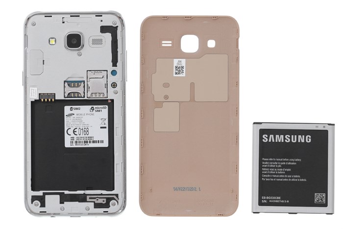 Điện thoại Samsung Galaxy J5 (2015) Màu Vàng đồng