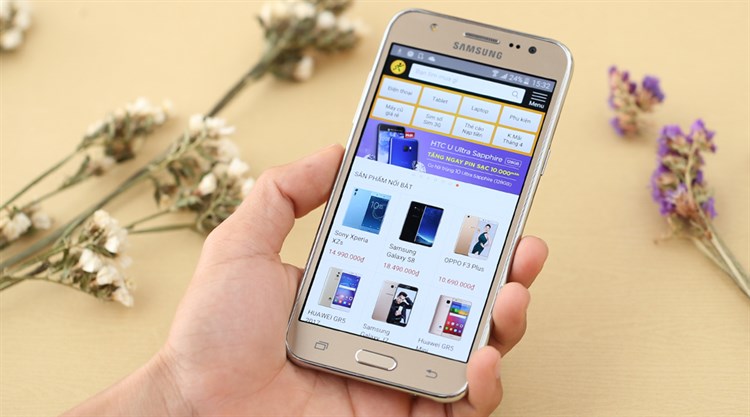 Điện thoại Samsung Galaxy J5 (2015) Màu Vàng đồng