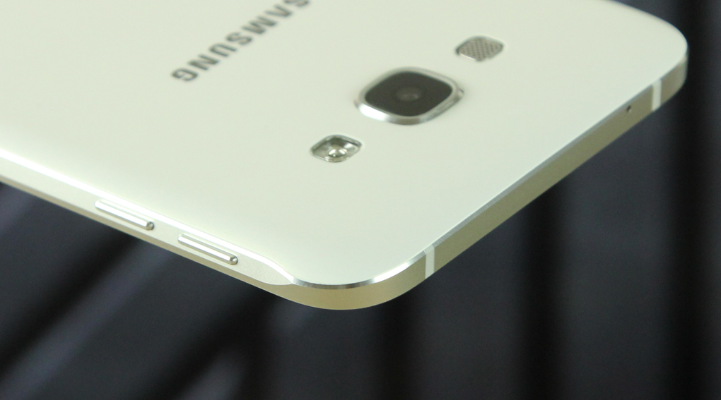 Samsung Galaxy A8 - Cấu hình mạnh mẽ và đẳng cấp hơn Samsung Galaxy A8 - Cấu hình mạnh mẽ và đẳng cấp hơn