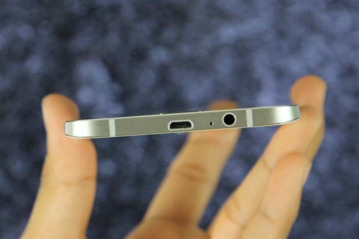 Điện thoại Samsung Galaxy A8 Màu Trắng