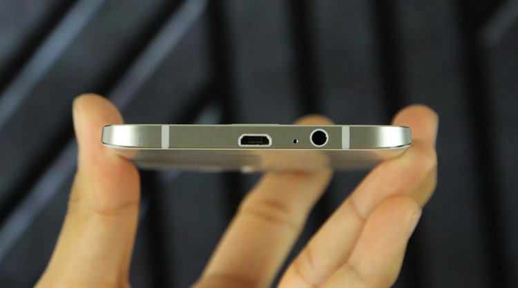 Điện thoại Samsung Galaxy A8