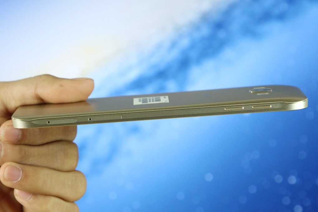 Điện thoại Samsung Galaxy A8