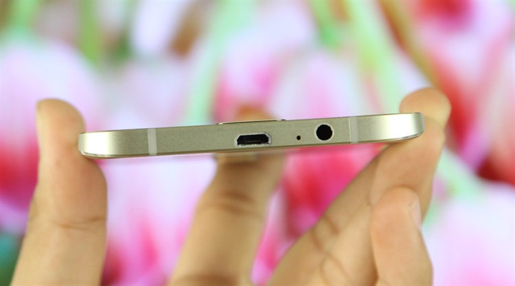 Điện thoại Samsung Galaxy A8