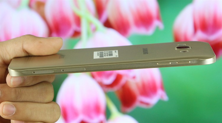 Điện thoại Samsung Galaxy A8