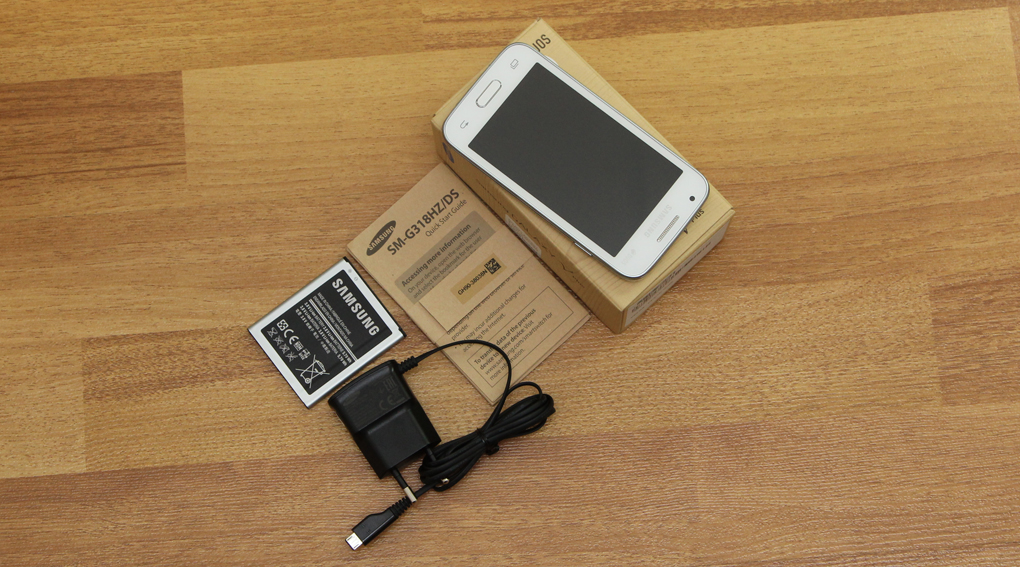 Bộ sản phẩm gồm: Hộp, Pin, Sách hướng dẫn