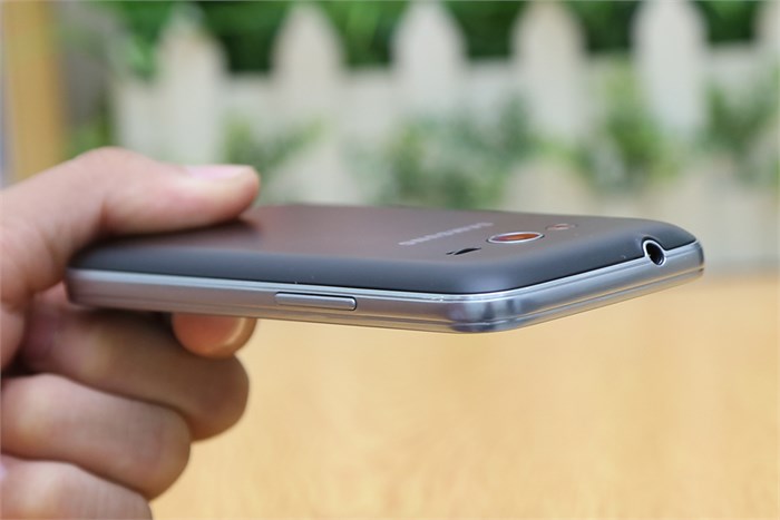 Điện thoại Samsung Galaxy V plus Màu Đen