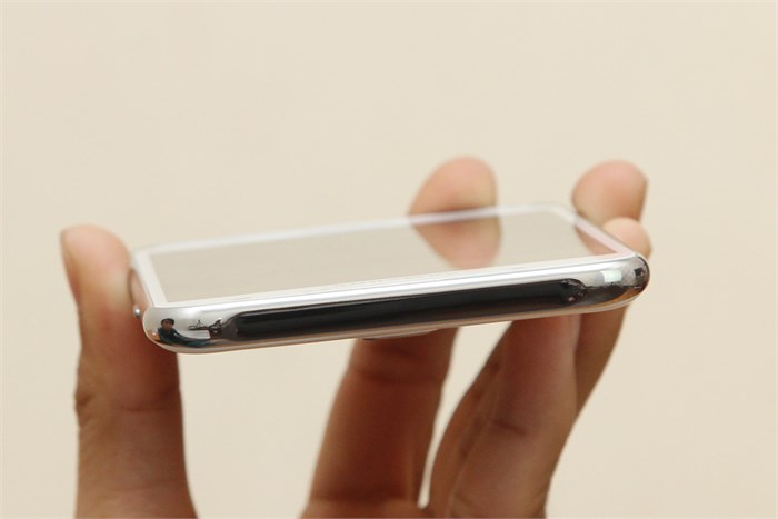 Điện thoại Samsung Galaxy J7 Màu Trắng