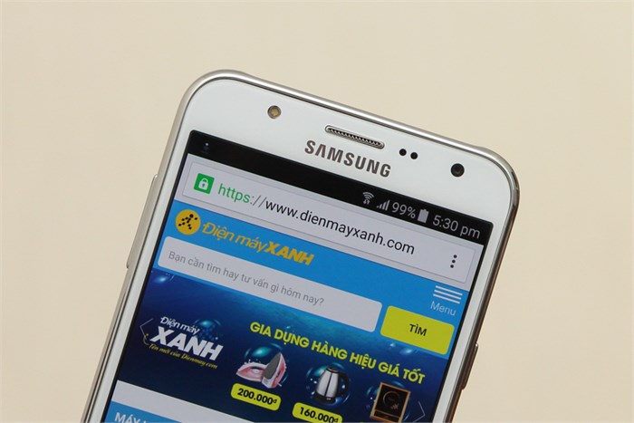 Điện thoại Samsung Galaxy J7 Màu Trắng