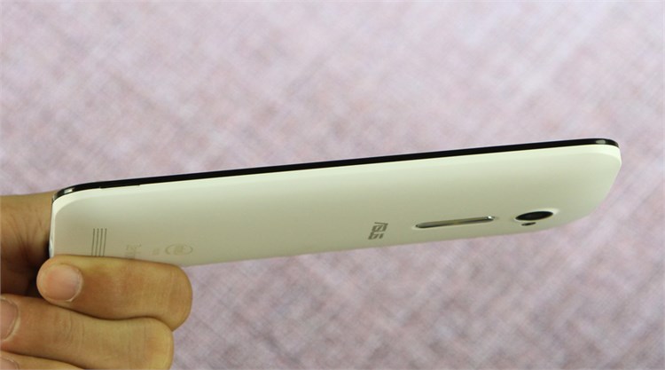 Điện thoại Asus Zenfone 2 ZE500CL
