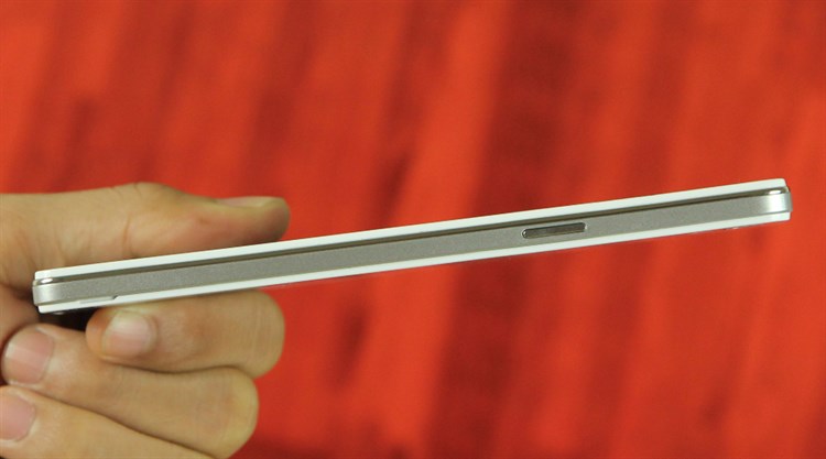 Điện thoại OPPO Mirror 5