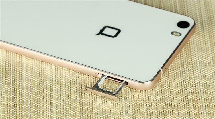 Điện thoại Q GLAM