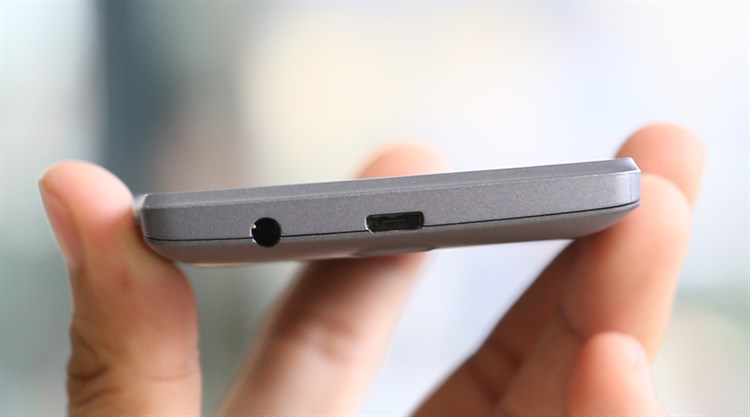 Điện thoại Lenovo A2010