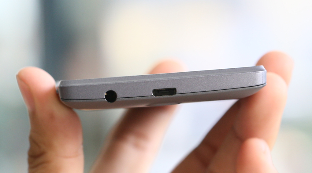 Điện thoại Lenovo A2010