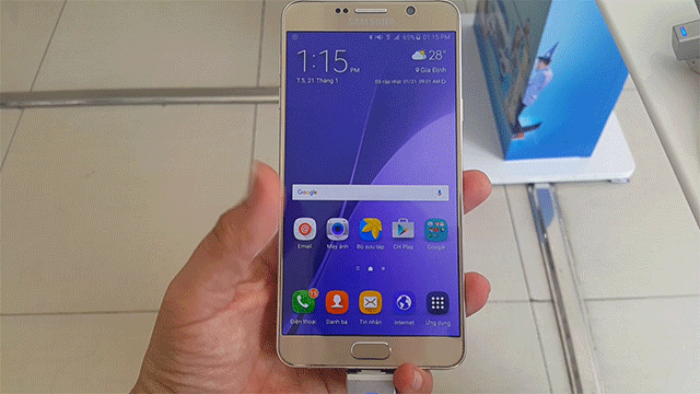 Thao tác 1 tay trên điện thoại Samsung Galaxy Note 5