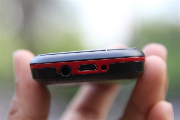 Điện thoại Mobiistar B219