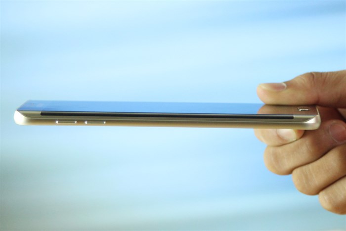 Điện thoại Samsung Galaxy S6 Edge Plus