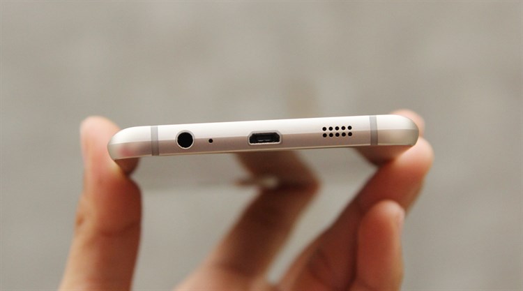 Điện thoại Samsung Galaxy S6 Edge Plus