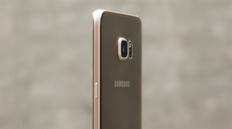 Điện thoại Samsung Galaxy S6 Edge Plus