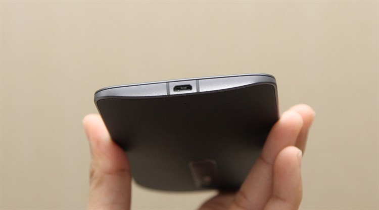 Điện thoại Motorola Moto X Style