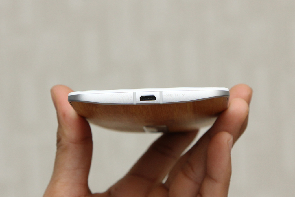 Điện thoại Motorola Moto X Style
