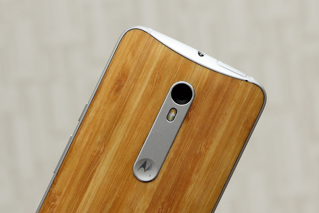 Điện thoại Motorola Moto X Style