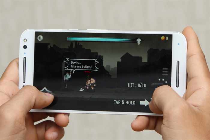 Điện thoại Motorola Moto X Style