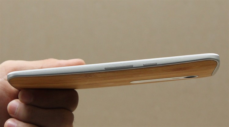 Điện thoại Motorola Moto X Style