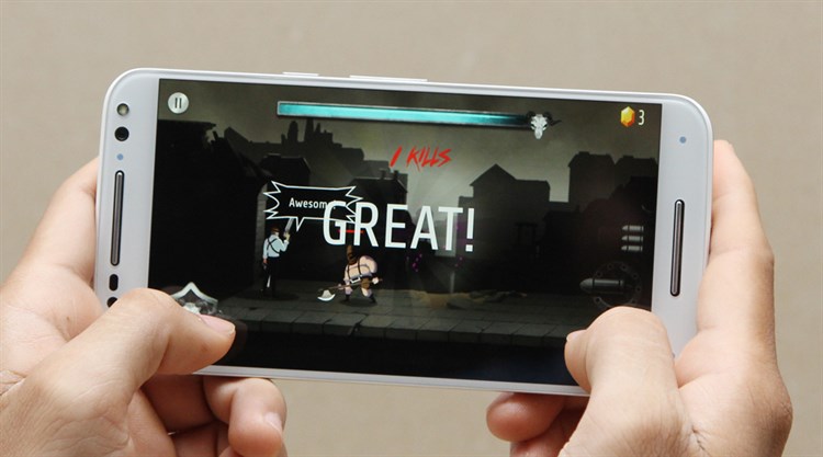 Điện thoại Motorola Moto X Style