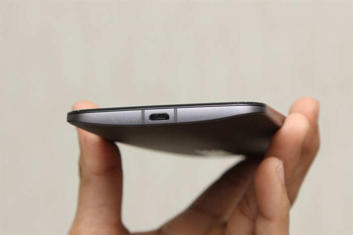 Điện thoại Motorola Moto X Style