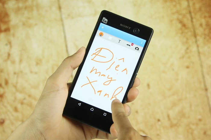 Điện thoại Sony Xperia M5 Dual
